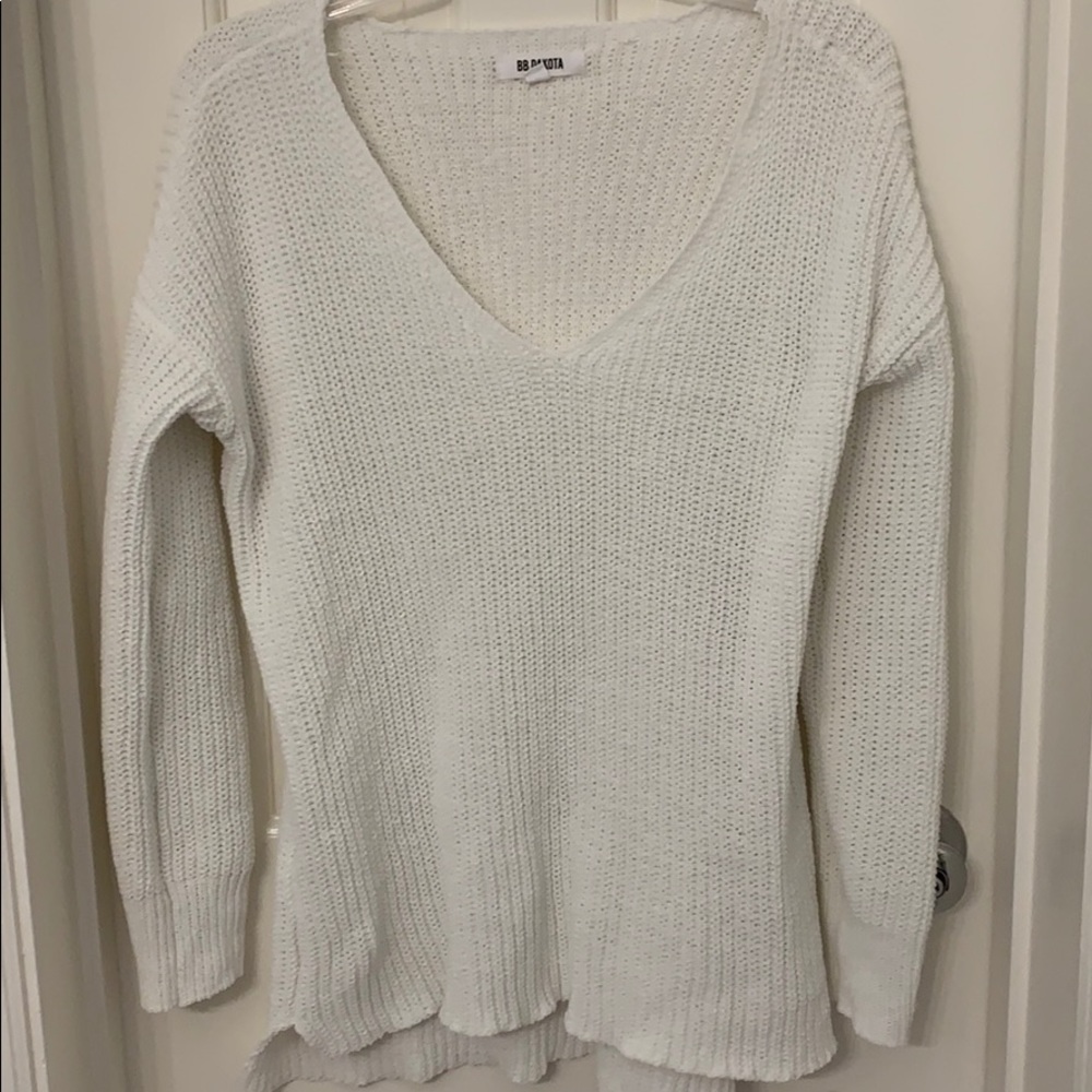 Never worn White sweater